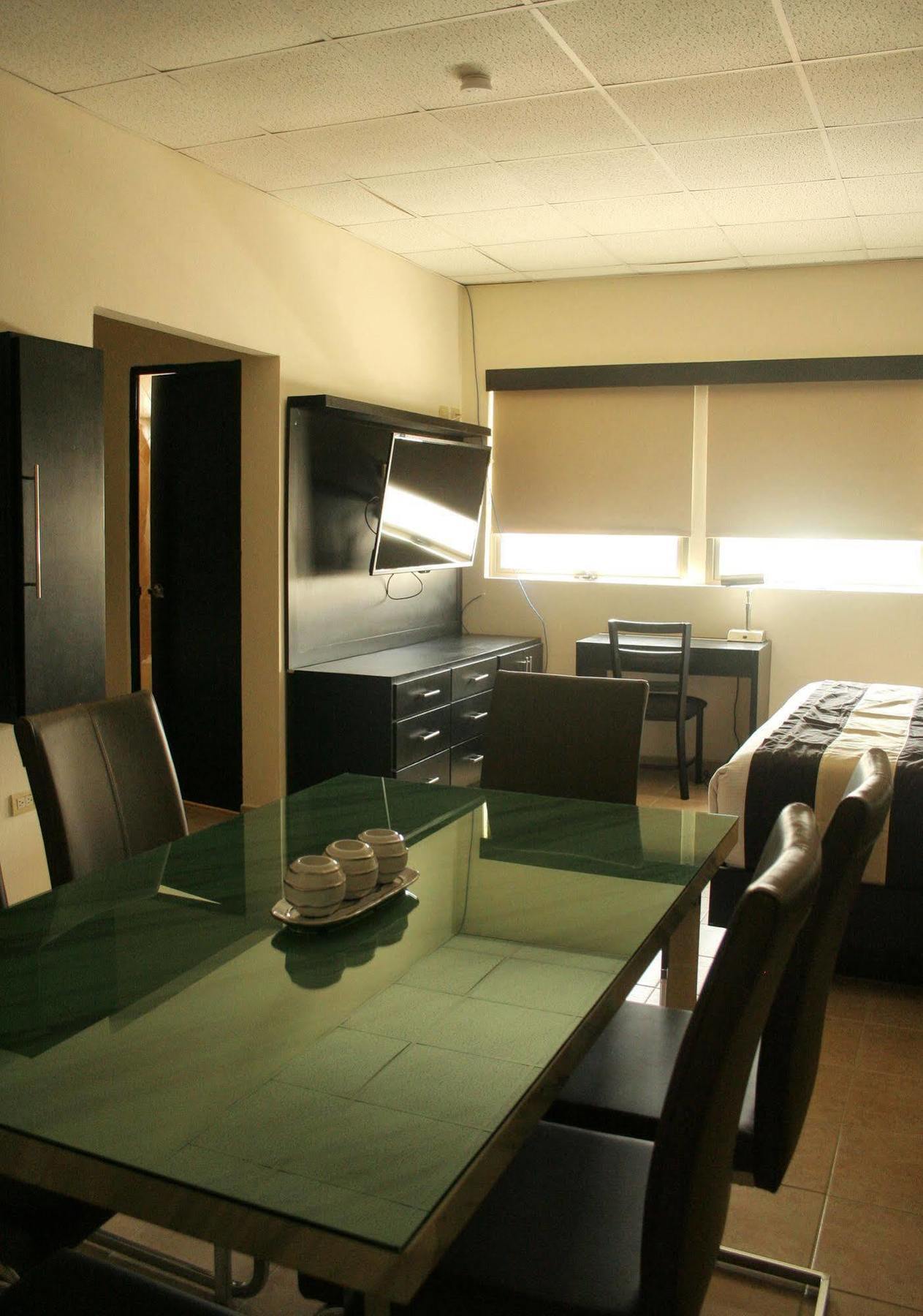 Hotel El Camino Inn & Suites Reynosa Eksteriør bilde