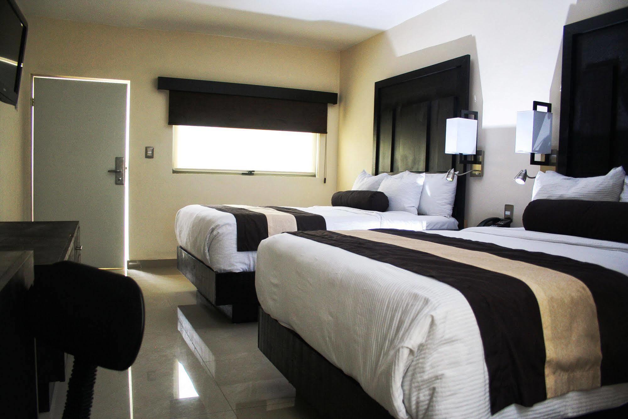 Hotel El Camino Inn & Suites Reynosa Eksteriør bilde