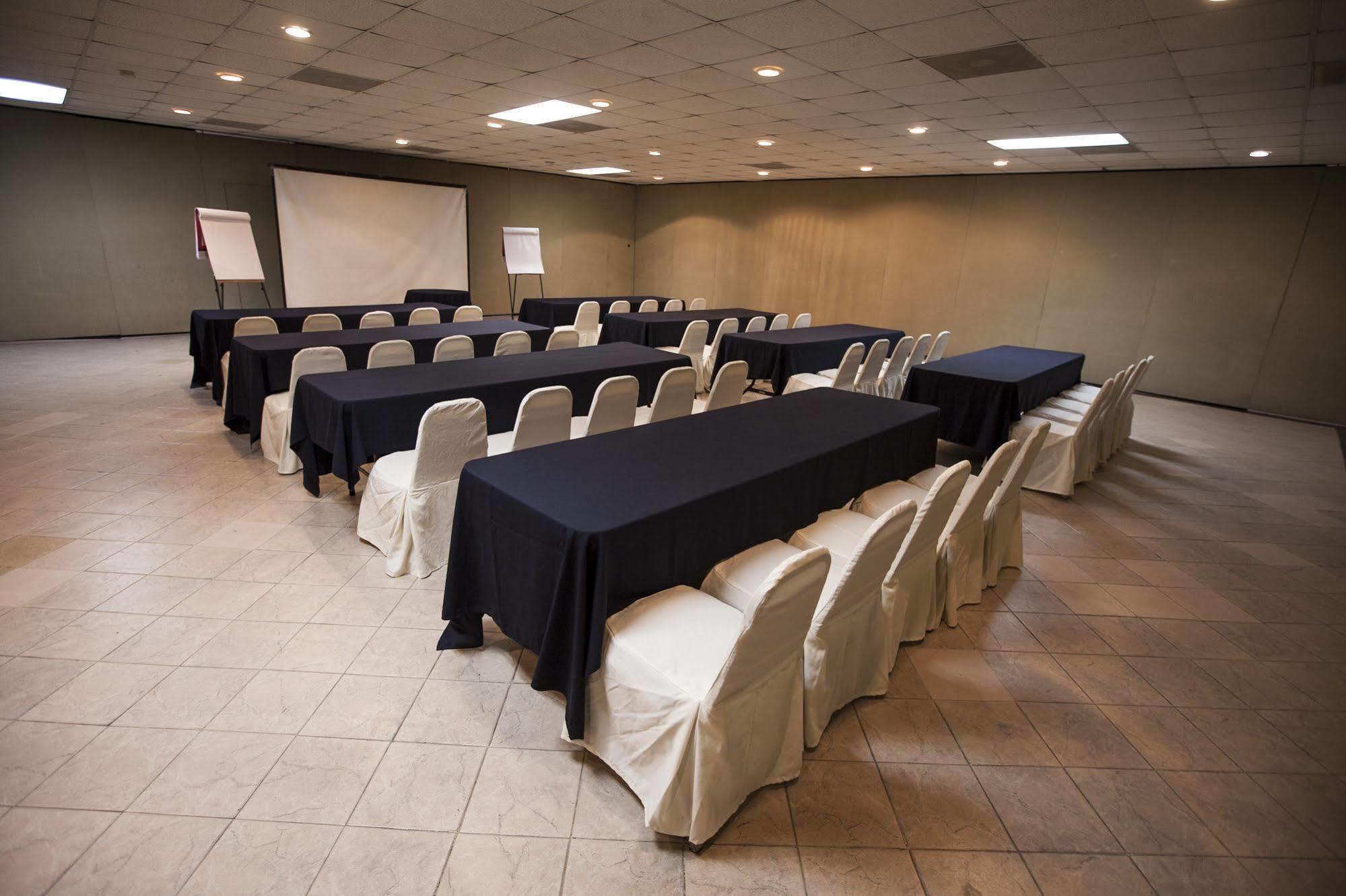 Hotel El Camino Inn & Suites Reynosa Eksteriør bilde